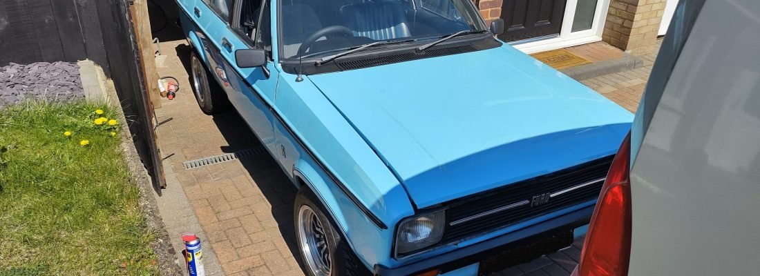 Ford MK 2 Escort blue